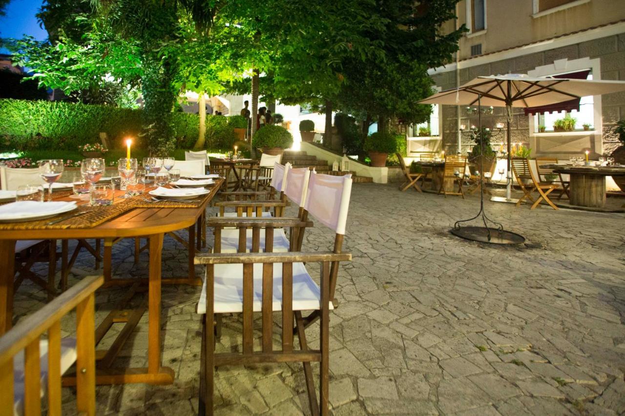 Hotel Victoria Maiorino Cava De' Tirreni Bagian luar foto