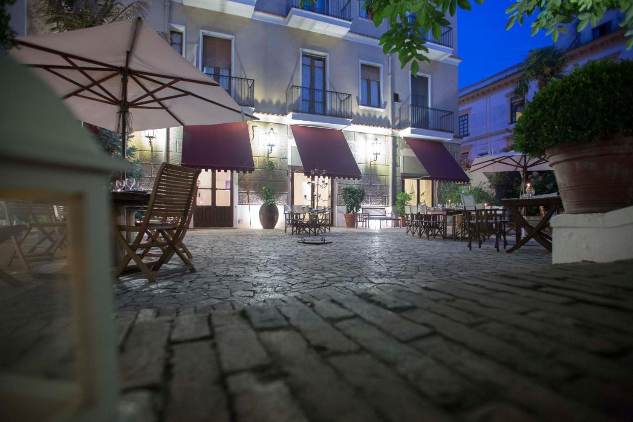 Hotel Victoria Maiorino Cava De' Tirreni Bagian luar foto